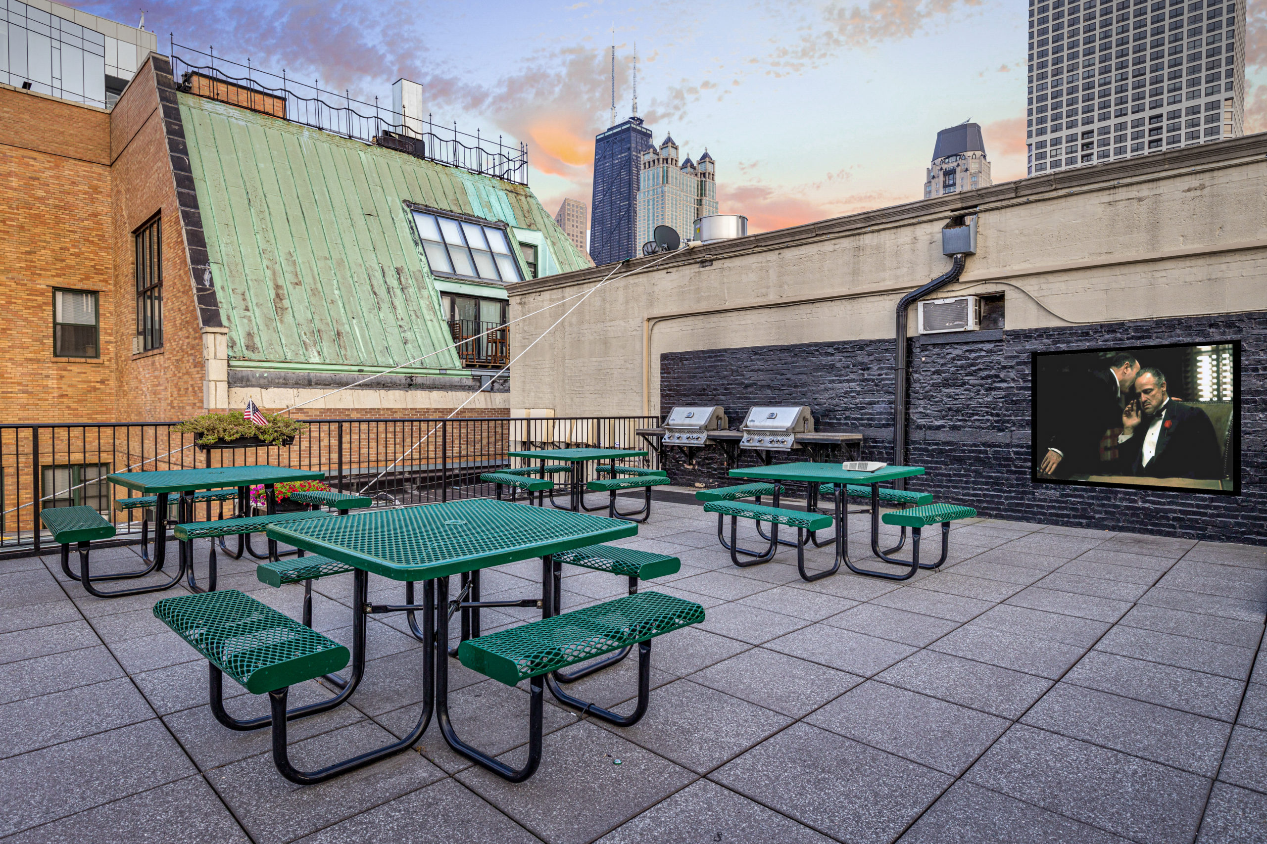 14 West Elm apartments